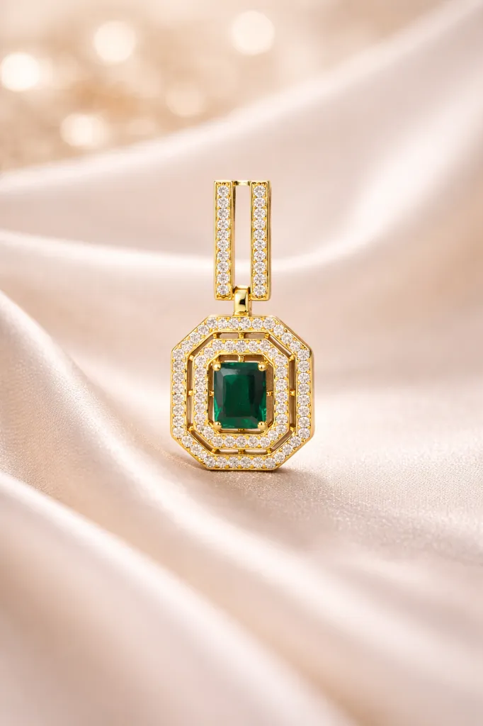 Celeste Emerald Frame Earring (4).webp