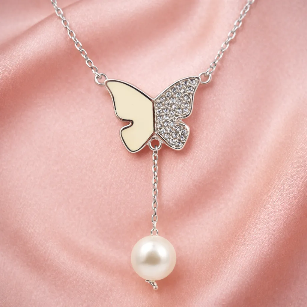 Elegant butterfly necklace with pearl S (3).webp